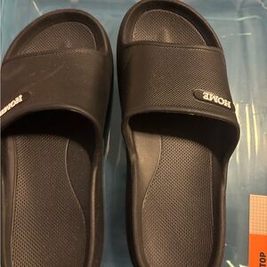 2 pair of slides
